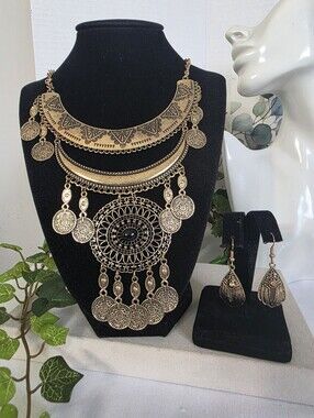 Gold Tone Etched Crescent Collar & Mandala Coin Drop Necklace Set